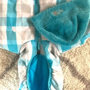 North Face girls jacket size small (7/8)